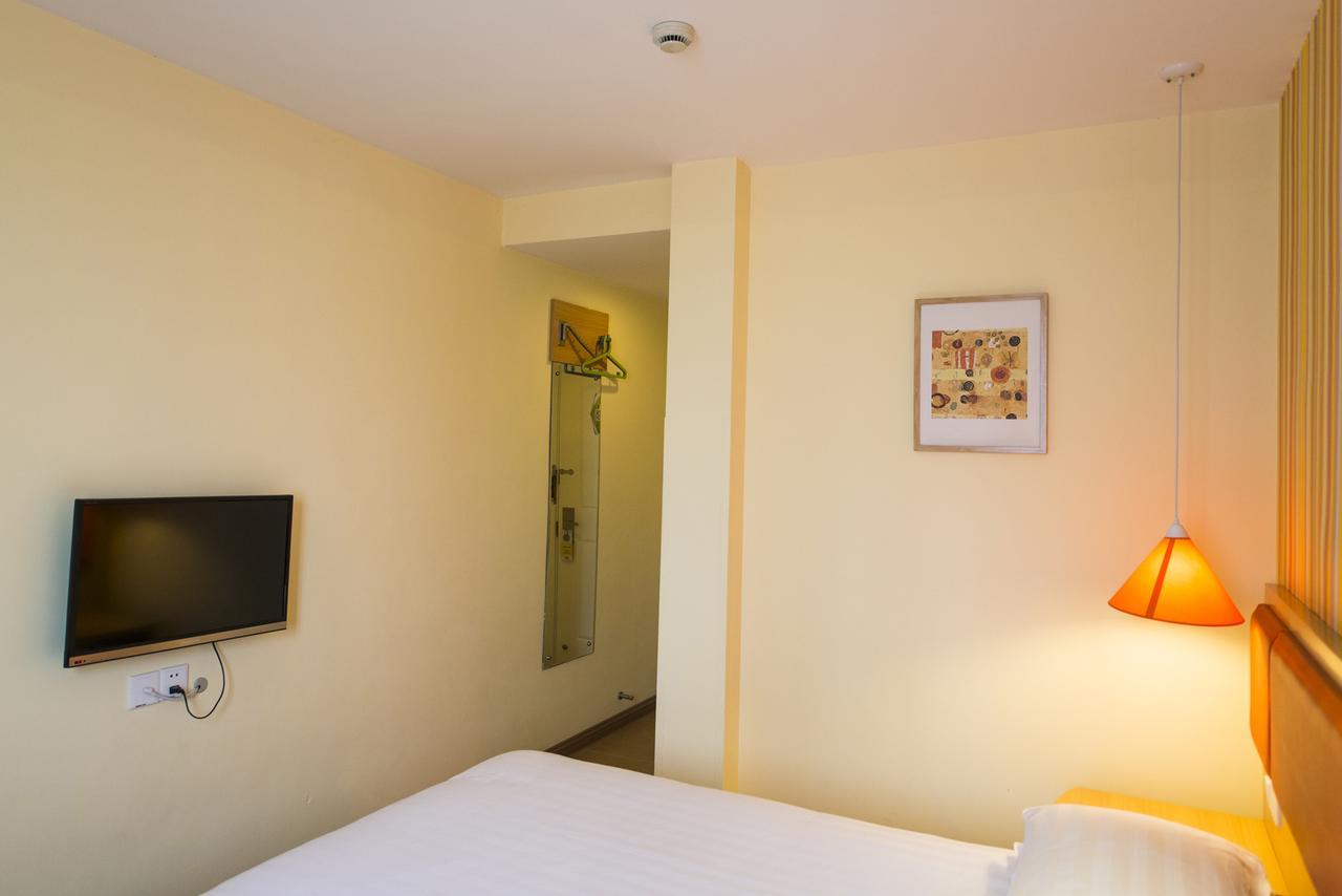 Home Inn Chongqing Nanping Pedestrian Street Branch Exterior photo