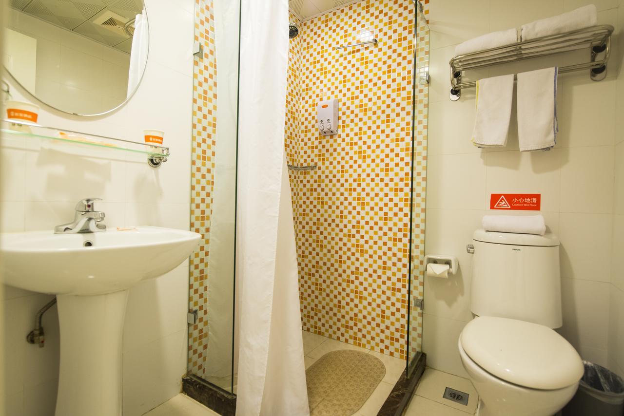 Home Inn Chongqing Nanping Pedestrian Street Branch Exterior photo